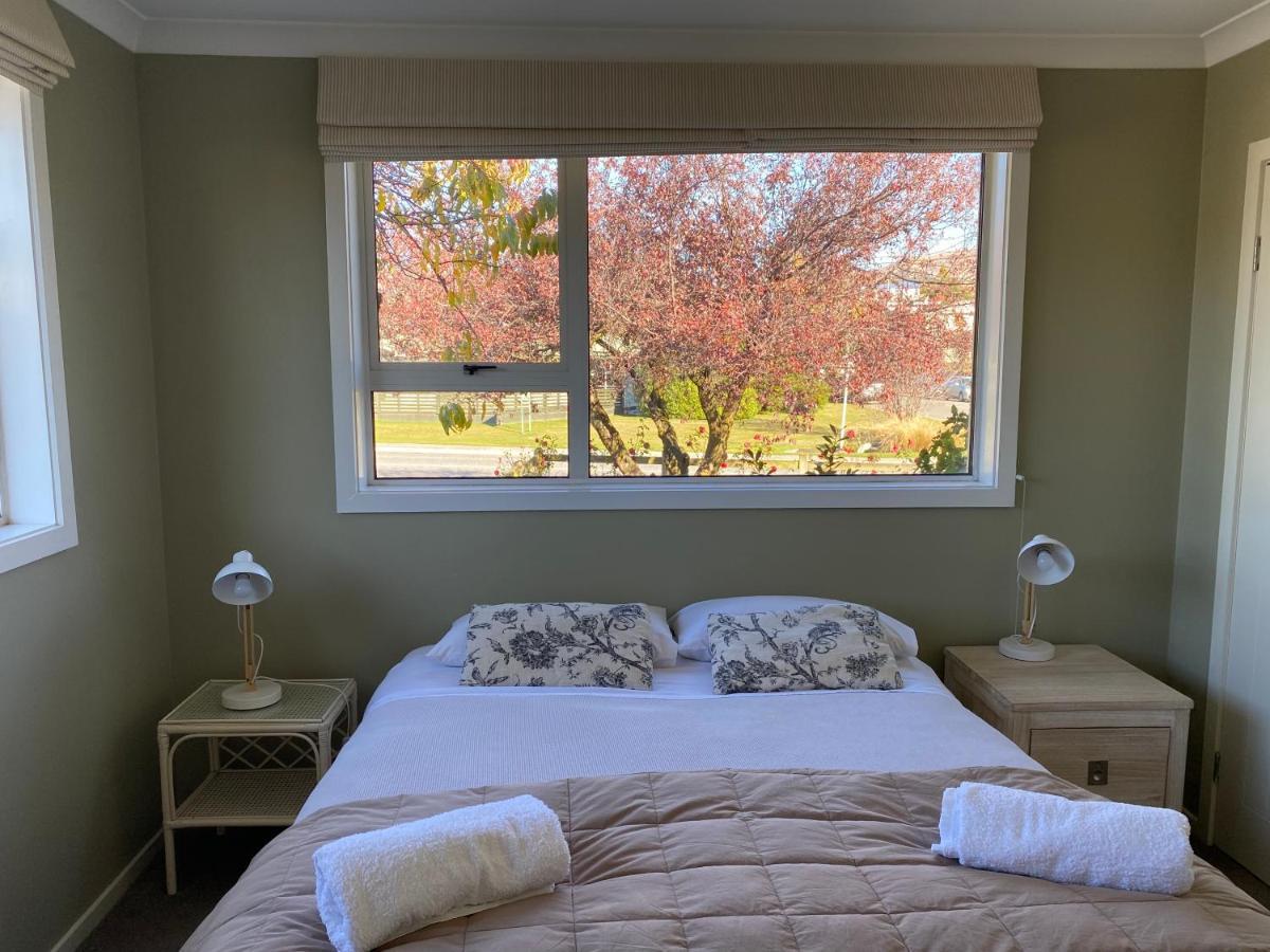 Amazing Aubrey, Walk To Bremner Bay Villa Wanaka Exteriör bild